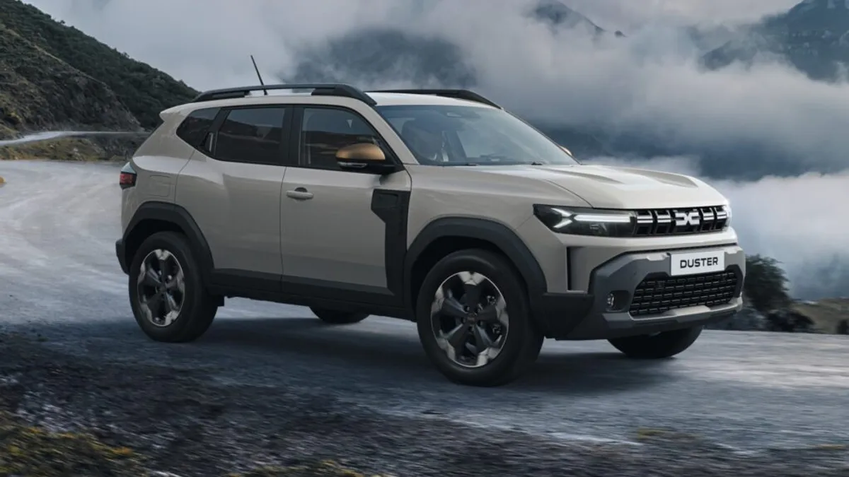 Dacia Duster triumfă ca cel mai bun SUV mic în UK