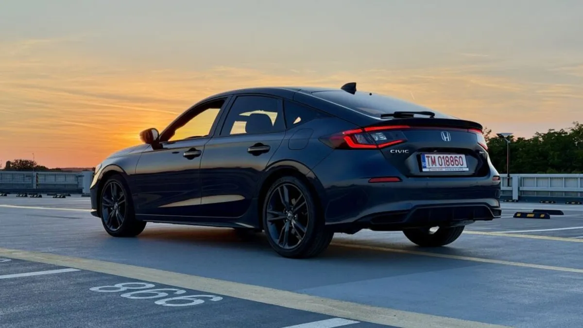 Test Drive Honda Civic e:HEV: Japonia revine în prim-plan
