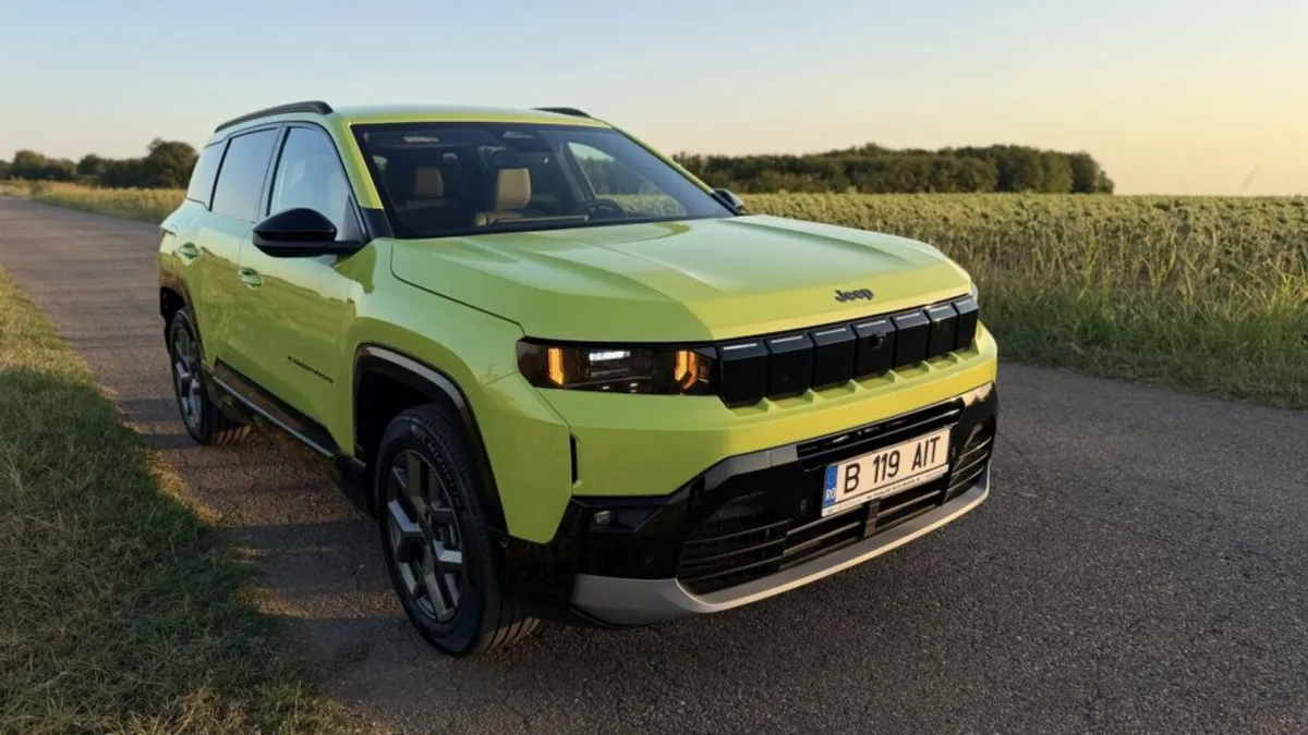 Noul Jeep Compass e-Hybrid: Șlefuitorul urban care domină șantierele