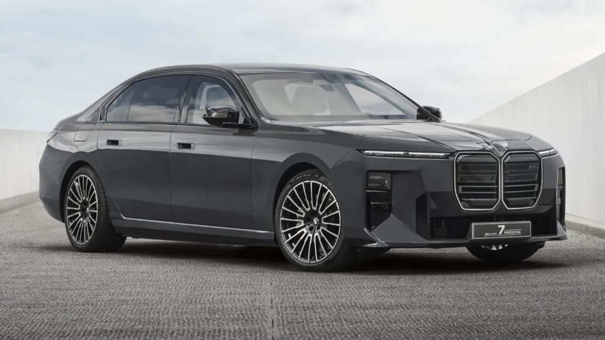 BMW Concept 7 Protection: Armură invizibilă și 612 CP